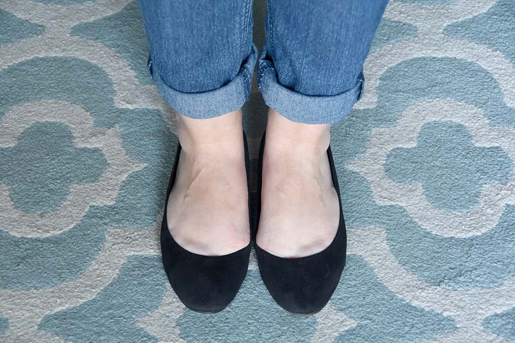 שדרוג נעלי בובה: הנעליים לפני השדרוג